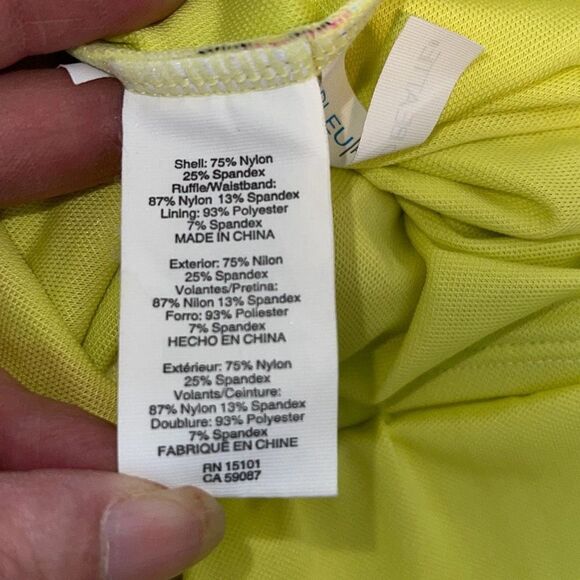 Bleu Rod Beattie Womens Floral Color Crush Ruffled One-Piece Swimsuit Multi Sz 4 - Picture 9 of 11